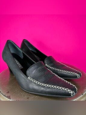 Prevata Black Leather White Stitch Detail Low Heel Pump US 7.5